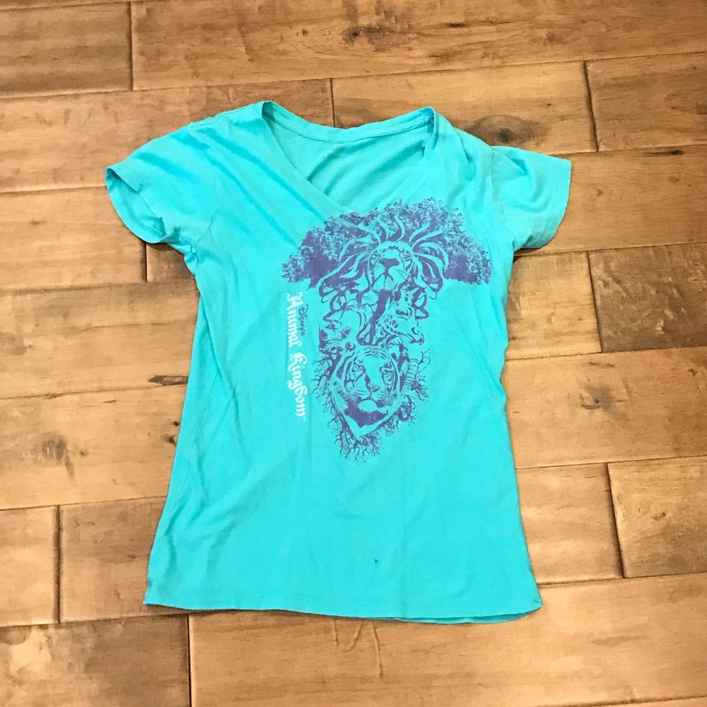 Animal Kingdom tropical blue T-shirt 🦋🦋🦋